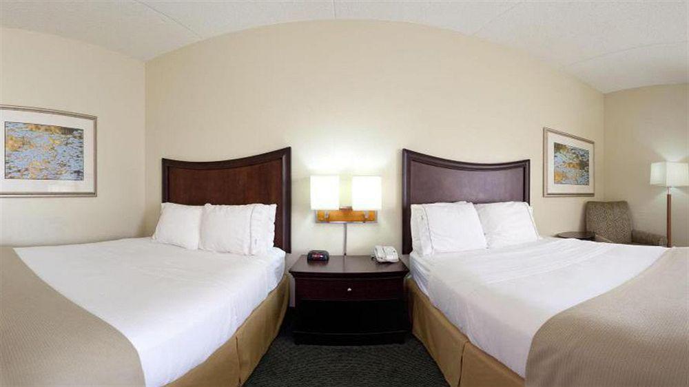Express Indianapolis Airport By Ihg Hotel Plainfield