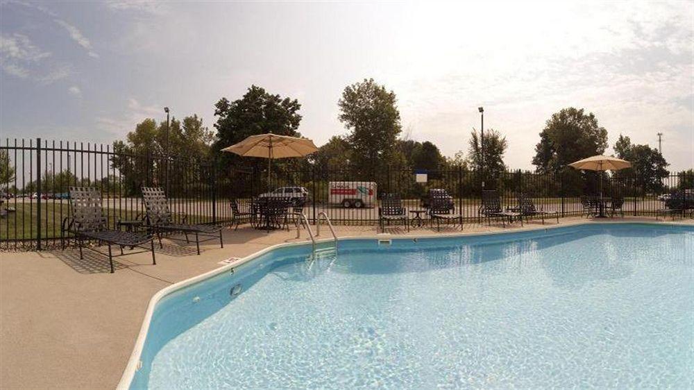 Hotel Express Indianapolis Airport By Ihg Plainfield