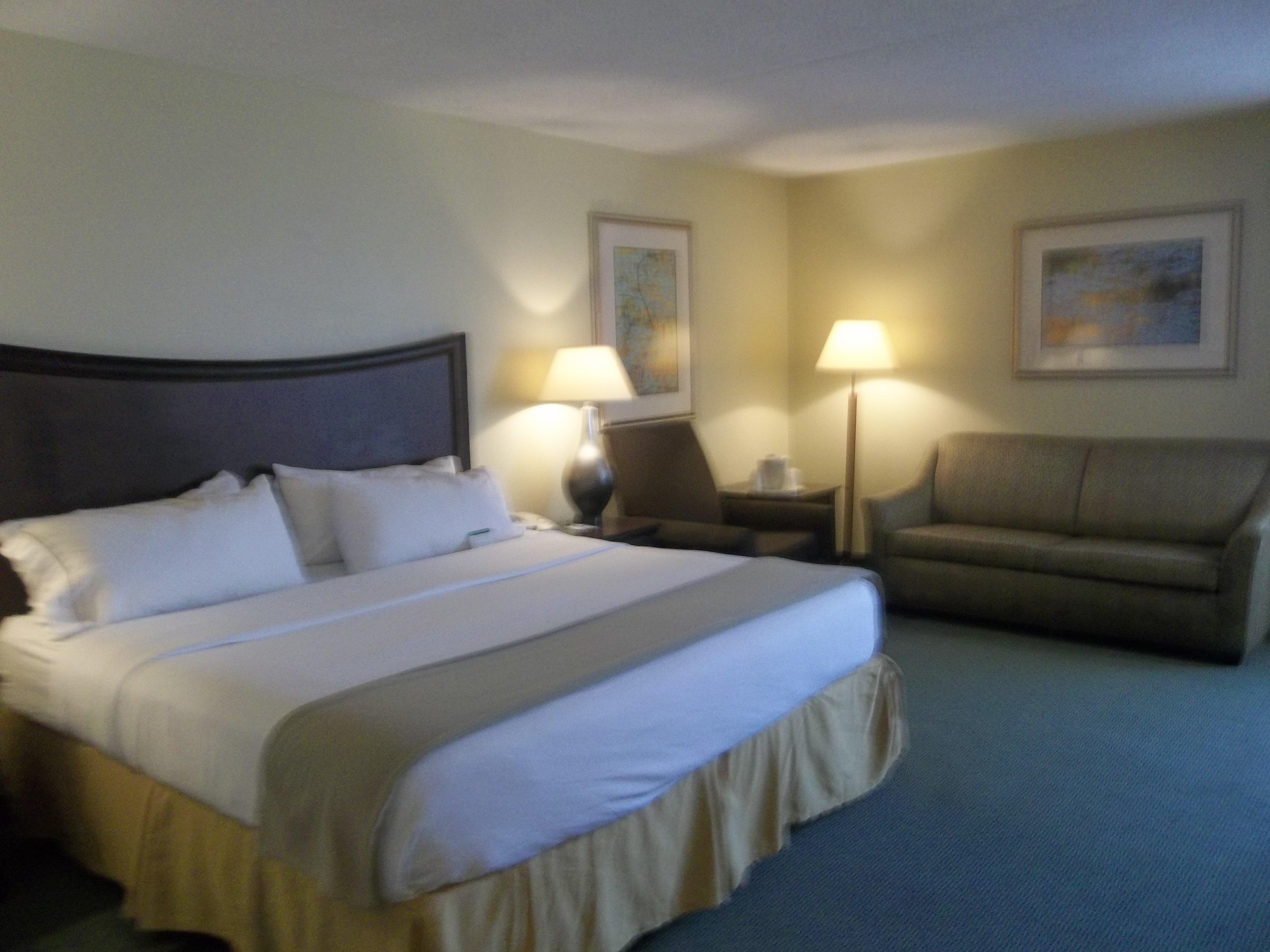 Express Indianapolis Airport By Ihg Hotel 2*