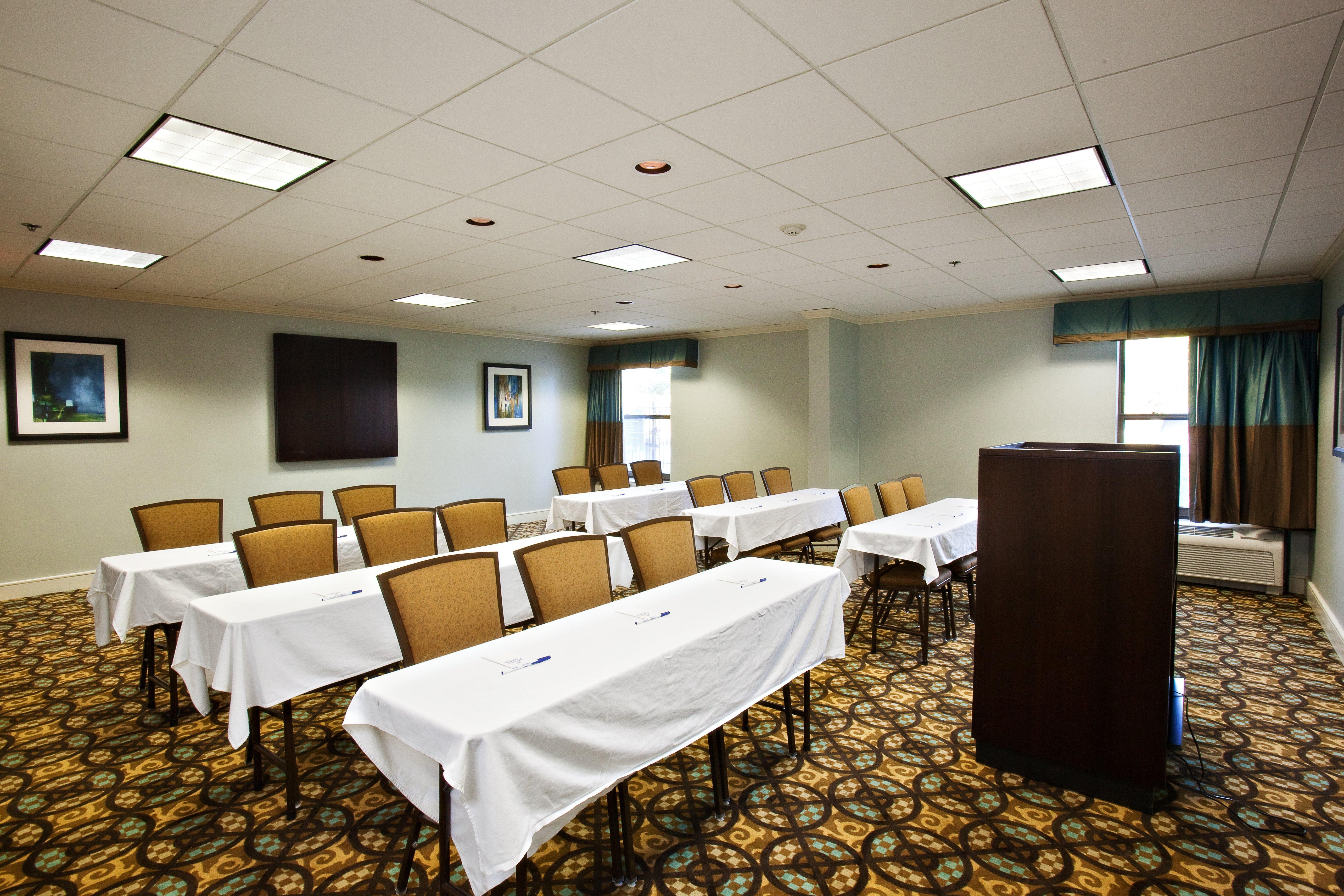 Express Indianapolis Airport By Ihg Plainfield