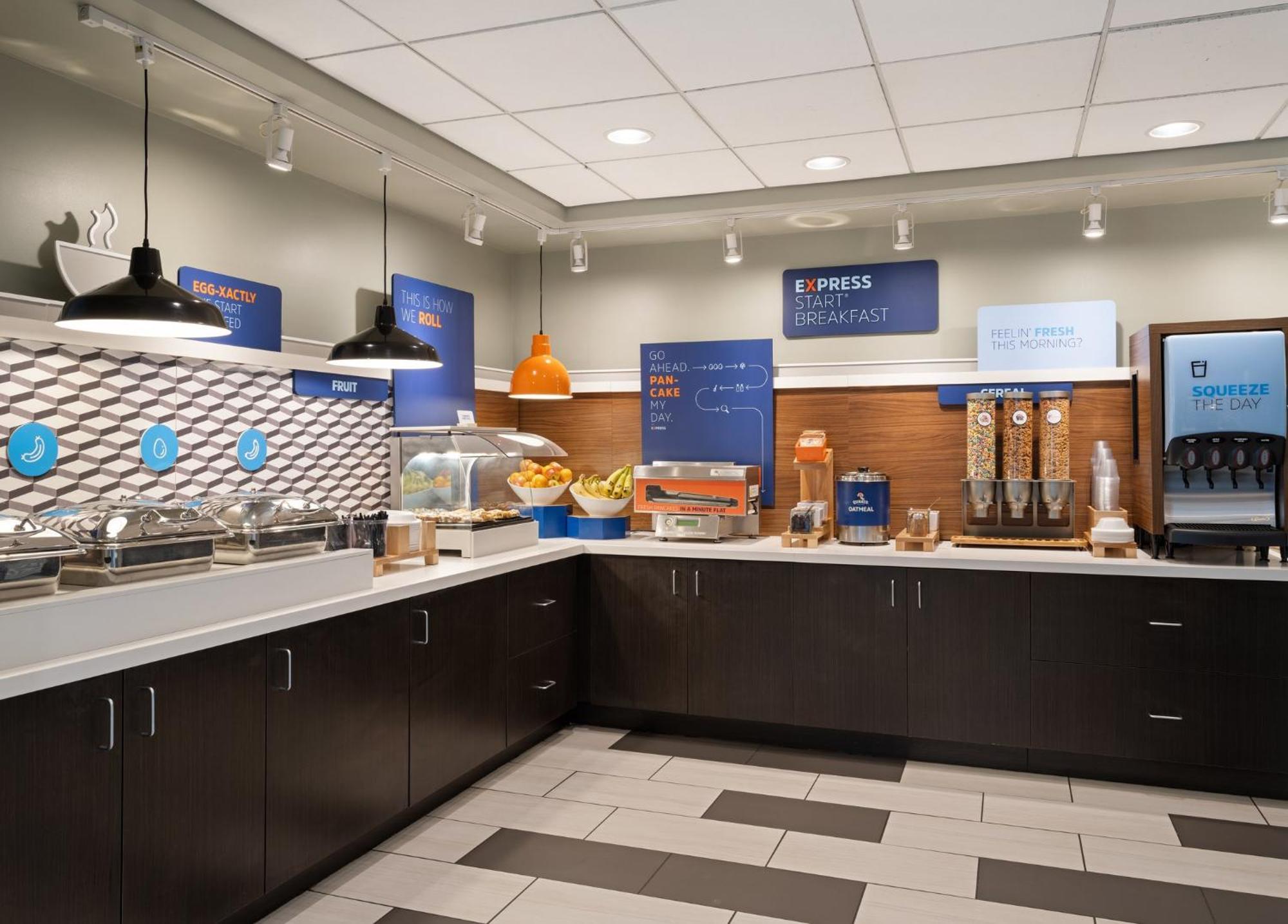 Express Indianapolis Airport By Ihg Plainfield