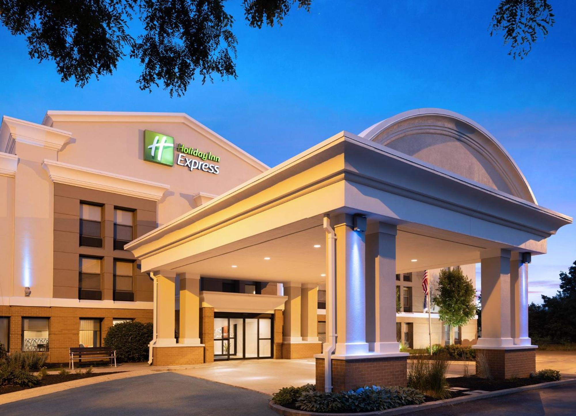 Express Indianapolis Airport By Ihg