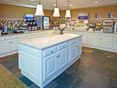 Hotel Express Indianapolis Airport By Ihg 2*